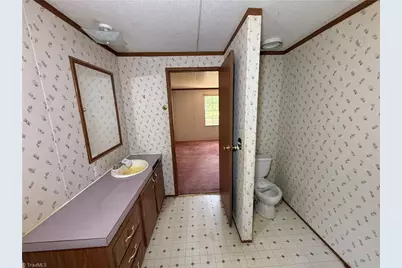 6802 Kerr Drive, Randleman, NC 27317 - Photo 39