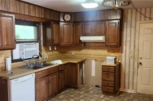 122 Hill St, North Wilkesboro, NC 28659 - Photo 3