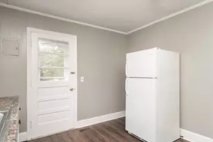 411 Lincoln St, Burlington, NC 27217 - Photo 13