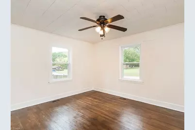 411 Lincoln Street, Burlington, NC 27217 - Photo 17