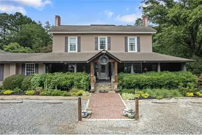 1307 Oakridge Farm Highway, Mooresville, NC 28115 - Photo 3