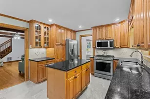 801 Gretchen Ln, Greensboro, NC 27410 - Photo 13