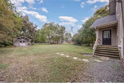 909 Burlington Avenue, Gibsonville, NC 27249 - Photo 23