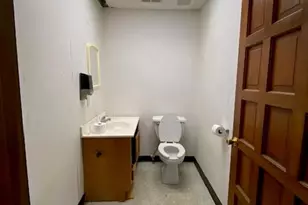 2 N Salisbury St, Denton, NC 27239 - Photo 13