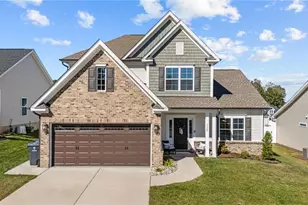 7267 Huntgate Dr, Kernersville, NC 27284 - Photo 1