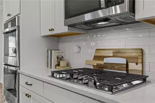 7267 Huntgate Dr, Kernersville, NC 27284 - Photo 9