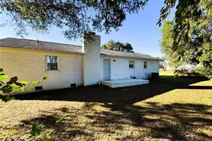 149 Vance St, Dobson, NC 27017 - Photo 7