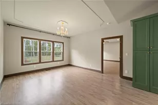 4045 Clapp Mill Rd, Burlington, NC 27215 - Photo 5