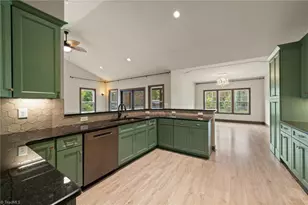 4045 Clapp Mill Rd, Burlington, NC 27215 - Photo 5