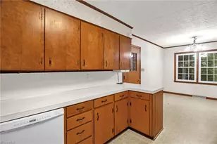 324 Elam Ave, Ramseur, NC 27316 - Photo 15