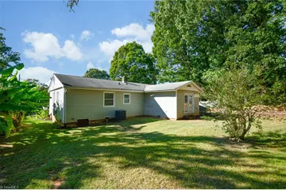 627 Spring Garden Circle, High Point, NC 27260 - Photo 23