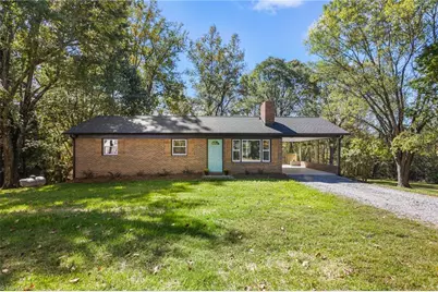 5109 P G Drive, Jonesville, NC 28642 - Photo 3