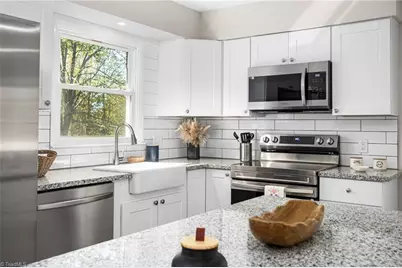 5109 P G Drive, Jonesville, NC 28642 - Photo 7