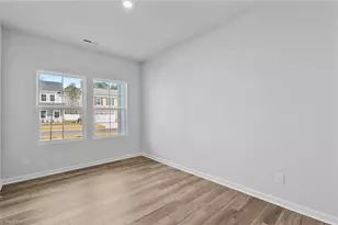 5375 Spicewood Lk Ln, Winston-Salem, NC 27106 - Photo 3