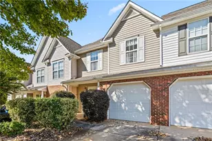 6321 Double Eagle Dr, Whitsett, NC 27377 - Photo 9