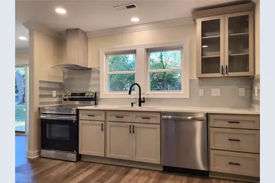 1007 Bellevue Street, Greensboro, NC 27406 - Photo 15