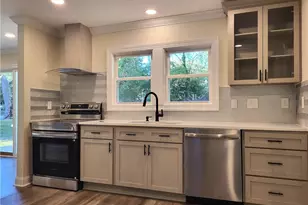 1007 Bellevue St, Greensboro, NC 27406 - Photo 15