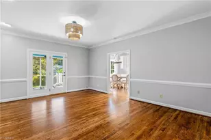 1203 Westminster Dr, Greensboro, NC 27410 - Photo 17