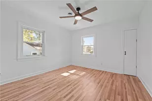 2906 Spring Garden St, Greensboro, NC 27403 - Photo 9