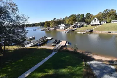 310 Lake Shore Avenue, Lexington, NC 27292 - Photo 19