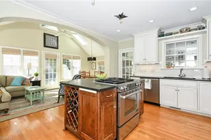 223 E Avondale Dr, Greensboro, NC 27403 - Photo 13