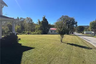 2417 Thurmond Rd, Thurmond, NC 28683 - Photo 13