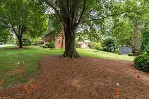 6001 Muirfield Dr, Greensboro, NC 27410 - Photo 33