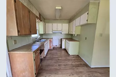 404 Miles Street, Eden, NC 27288 - Photo 5