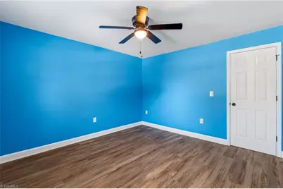 4433 Ogburn Avenue, Winston-Salem, NC 27105 - Photo 19