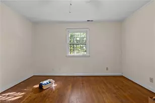 6203 Roblyn Rd, Greensboro, NC 27410 - Photo 13