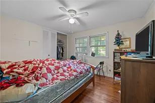 6203 Roblyn Rd, Greensboro, NC 27410 - Photo 9