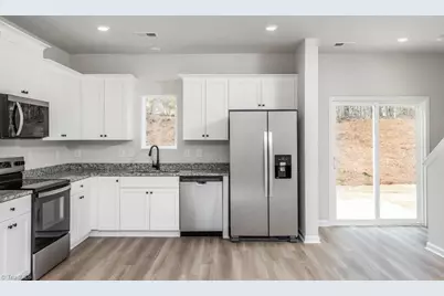 1076 Jonestown Road, Winston-Salem, NC 27103 - Photo 5