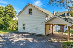 704 9th St, North Wilkesboro, NC 28659 - Photo 3