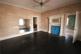 105 Academy St, Madison, NC 27025 - Photo 7