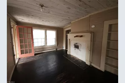 105 Academy Street, Madison, NC 27025 - Photo 9