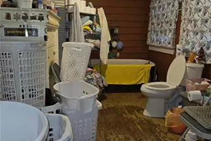 105 Academy St, Madison, NC 27025 - Photo 11