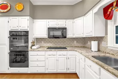 3659 Cherry Hill Drive, Greensboro, NC 27410 - Photo 15