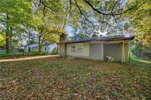 1213 Lolly Ln, Greensboro, NC 27405 - Photo 7