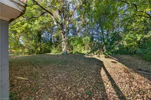 1213 Lolly Ln, Greensboro, NC 27405 - Photo 3