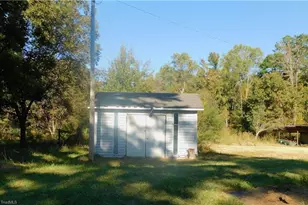 1910 Nc Hwy 109, Troy, NC 27371 - Photo 19