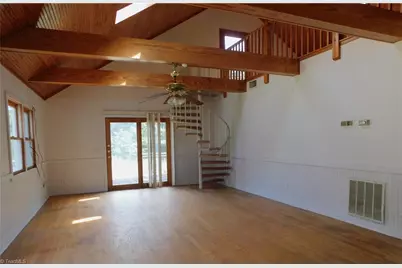 1910 Nc Highway 109, Troy, NC 27371 - Photo 11