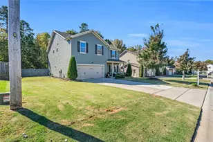 911 Sugar Tree Dr, Mebane, NC 27302 - Photo 3