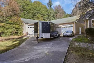 952 Flat Swamp Rd, Denton, NC 27239 - Photo 7