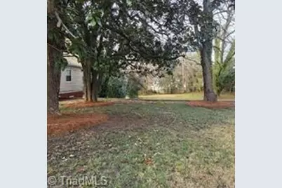 1302 W Market Street, Greensboro, NC 27403 - Photo 5