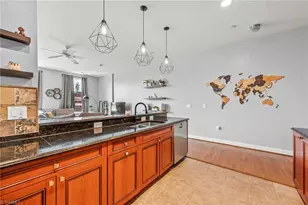 360 S Elm St, Greensboro, NC 27401 - Photo 17