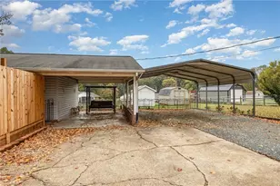 205 Greystone Dr, King, NC 27021 - Photo 3