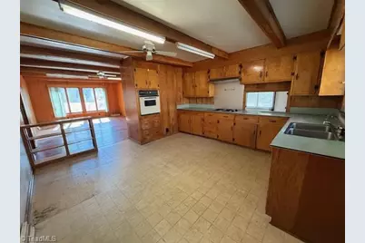 32 Vance Circle, Lexington, NC 27292 - Photo 7