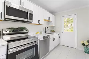 621 North St, Eden, NC 27288 - Photo 9