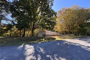 1015 Patterson Farm Rd, Pinnacle, NC 27043 - Photo 35