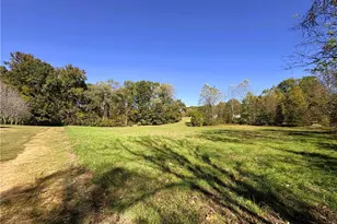 613 Barker Rd, Reidsville, NC 27320 - Photo 9